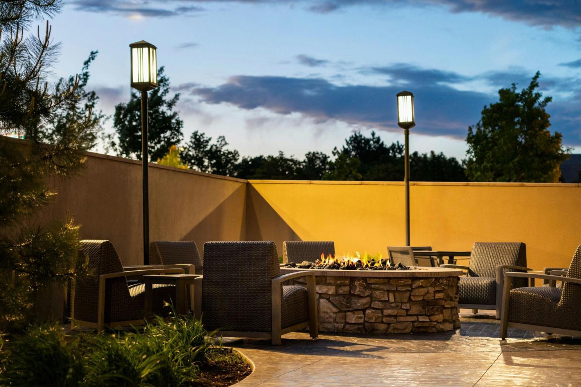 Courtyard By Marriott Denver North/Westminster Eastlake Eksteriør billede
